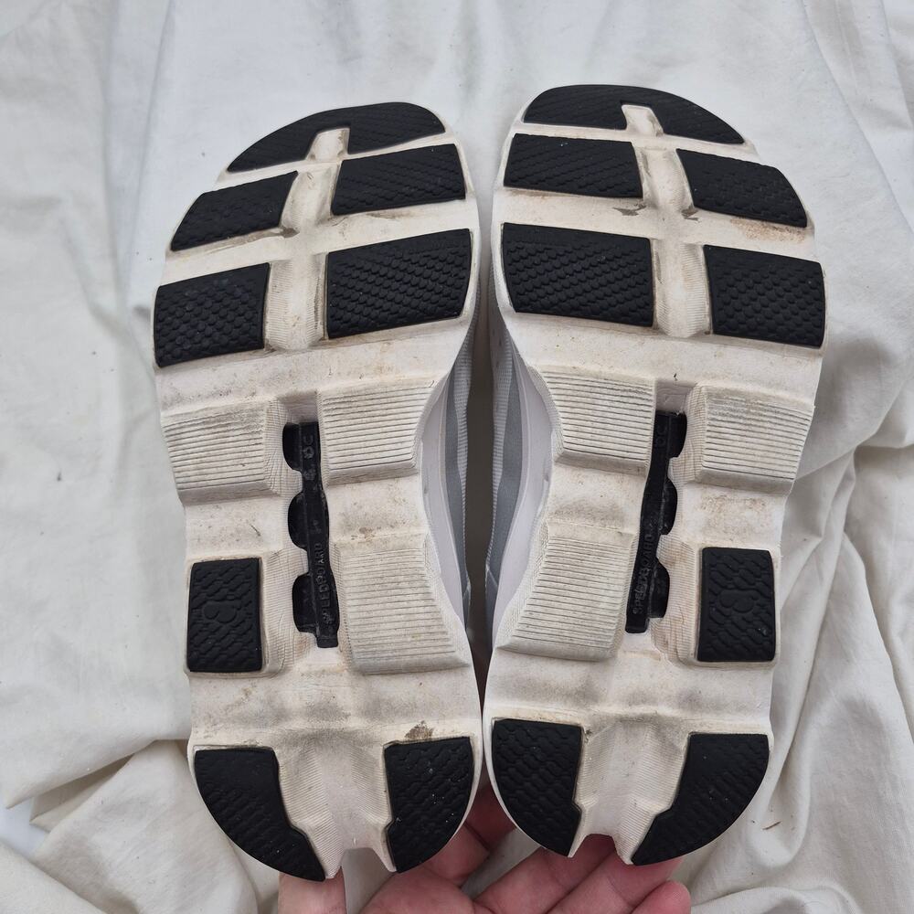 On Cloudmonster running shoes All White Women's Sneakers size 7.5 - Picture 6 of 8